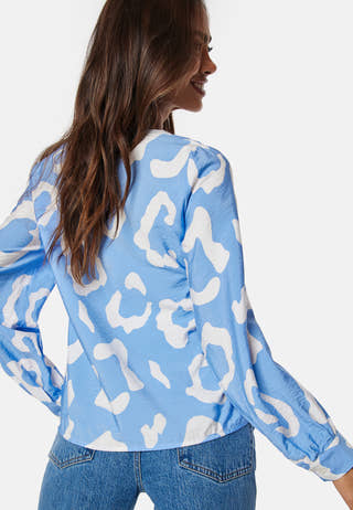 Objjacira L/S V-Neck top