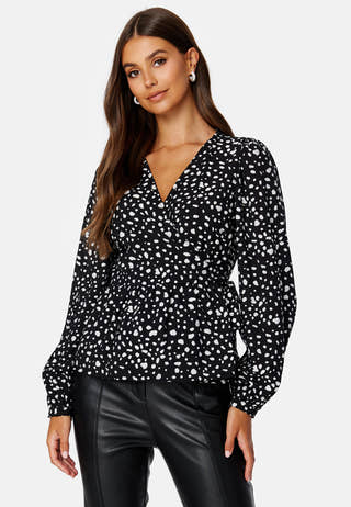 Seline Wrap Top
