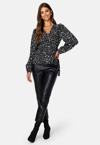 Seline Wrap Top