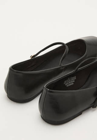 Onlakira-3 Pu Mary Jane Baller