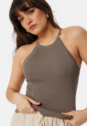 Onlgemma Scallop Hltneck Top
