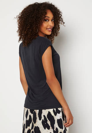 Pckamala Tee
