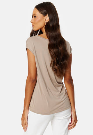 Pckamala Tee