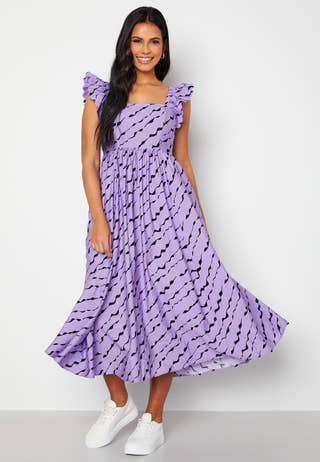 Lara Scallop Sleeve Midi Dress