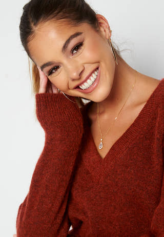Lulu LS Knit V-Neck