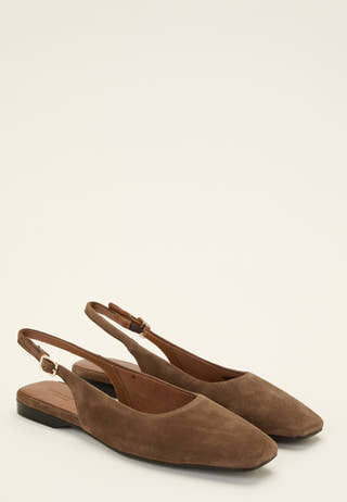 Delia Sandals Flats