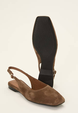 Delia Sandals Flats