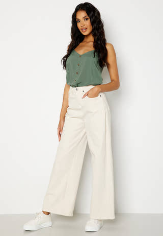Vica Button Singlet