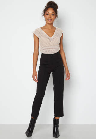 Vichikka V-Neck Cap Sleeve Top