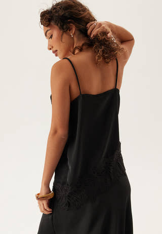 Vilea Strap Top