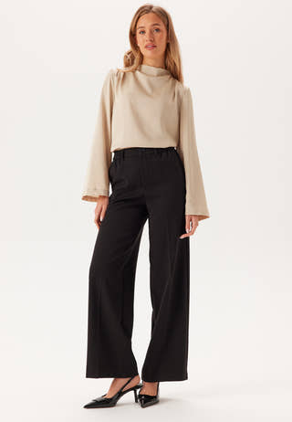 Vilutto High Neck Top