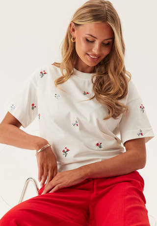 Vimonie Flower Emb S/S O-NECK
